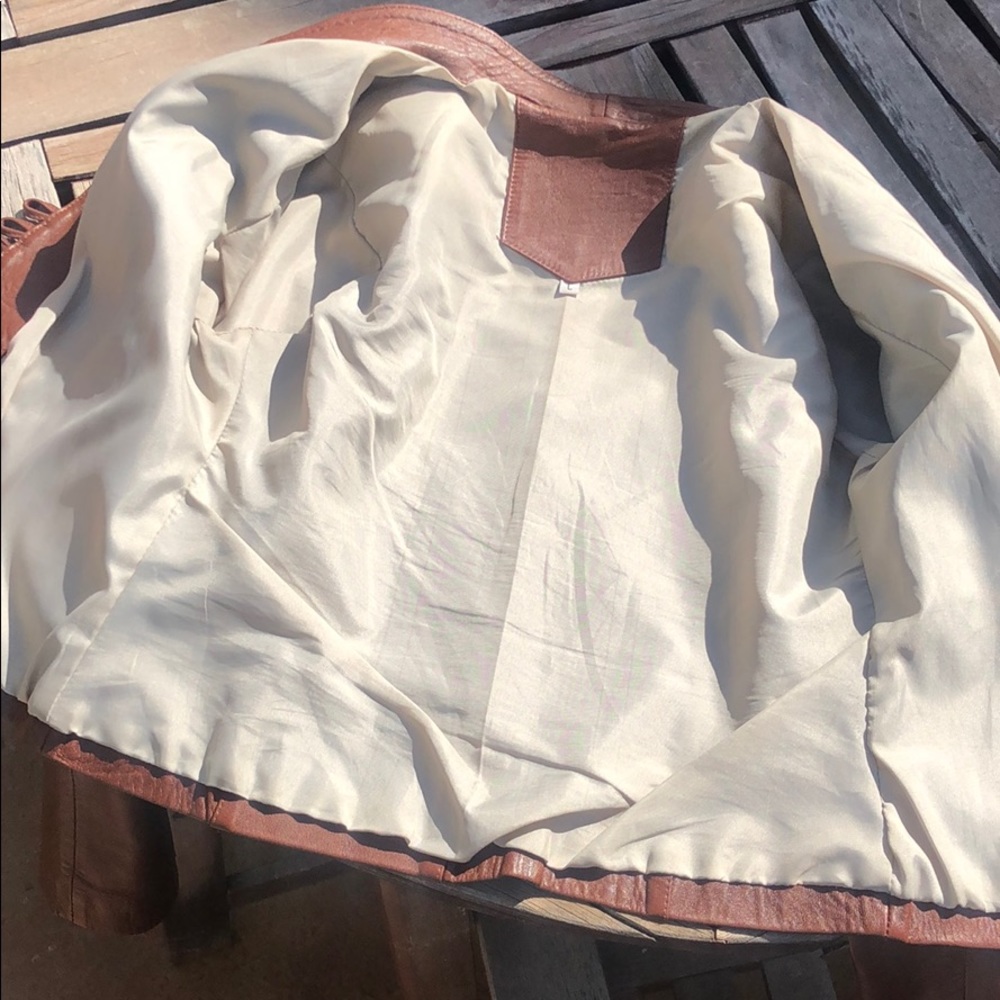🎉Host Pick🎉Dark caramel leather jacket - Picture 6 of 8